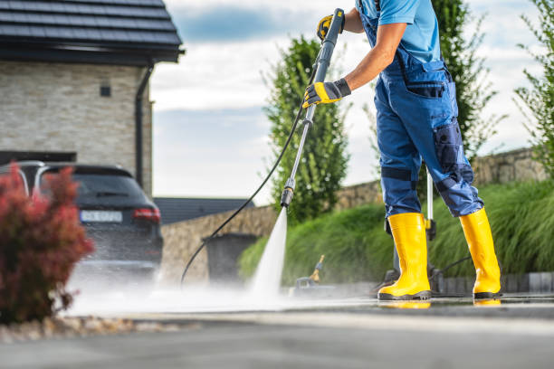 Best Pool Deck Cleaning  in Winter Garden, FL